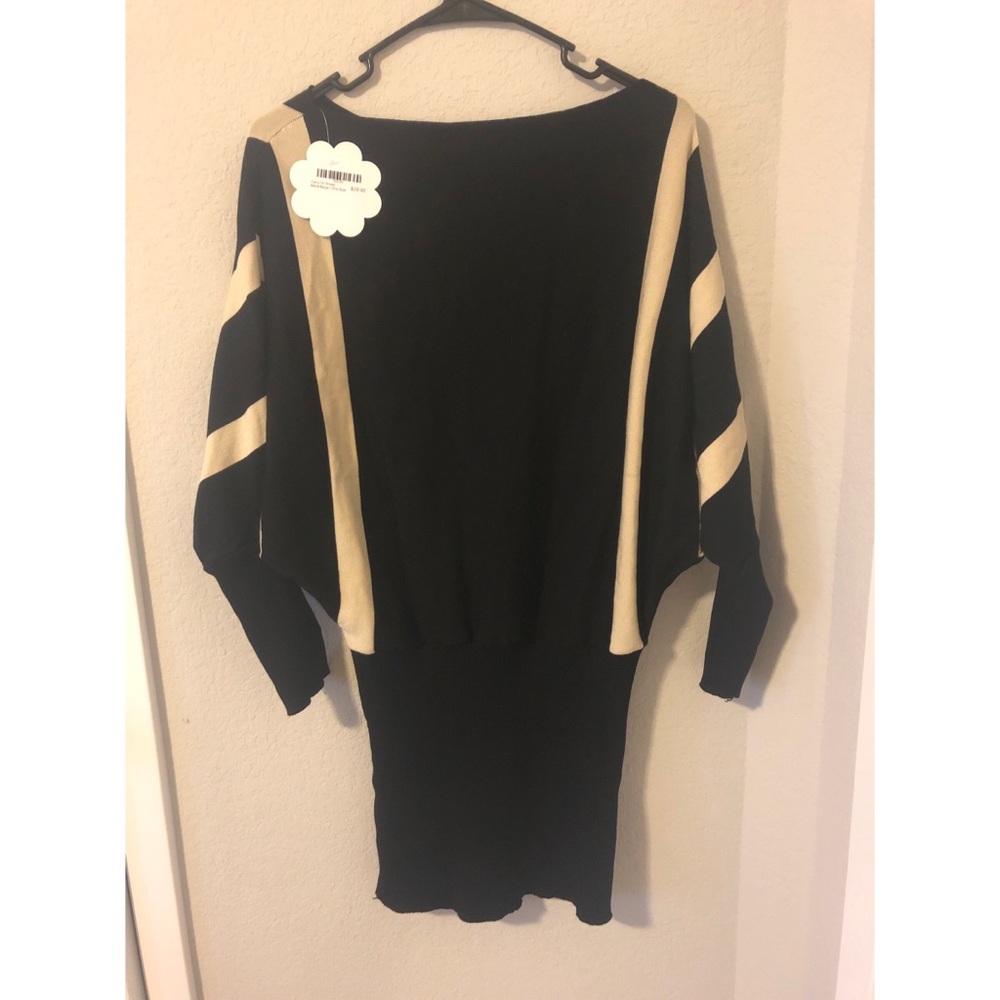 Black with Tan Stripes Long Dolman Sleeve Tunic